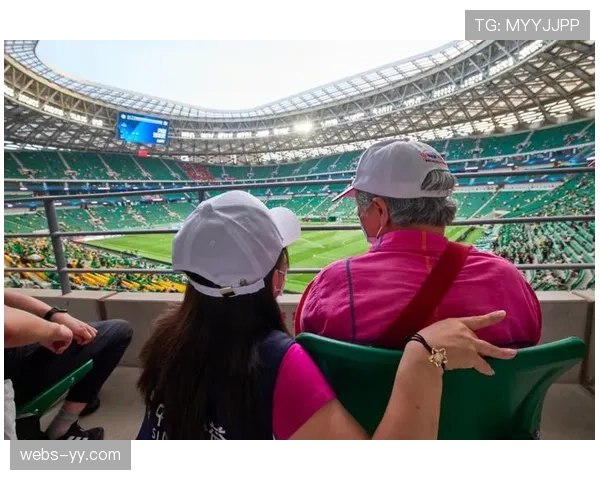 特写：马德里“足球无障碍”项目，帮助视障球迷走进球场